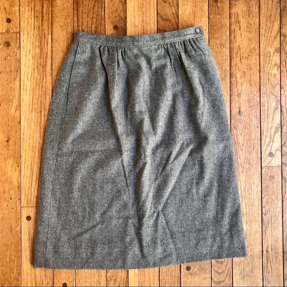 Pendleton Dresses & Skirts - VTG Pendleton Gray Wool Pencil Skirt USA Made  *L6